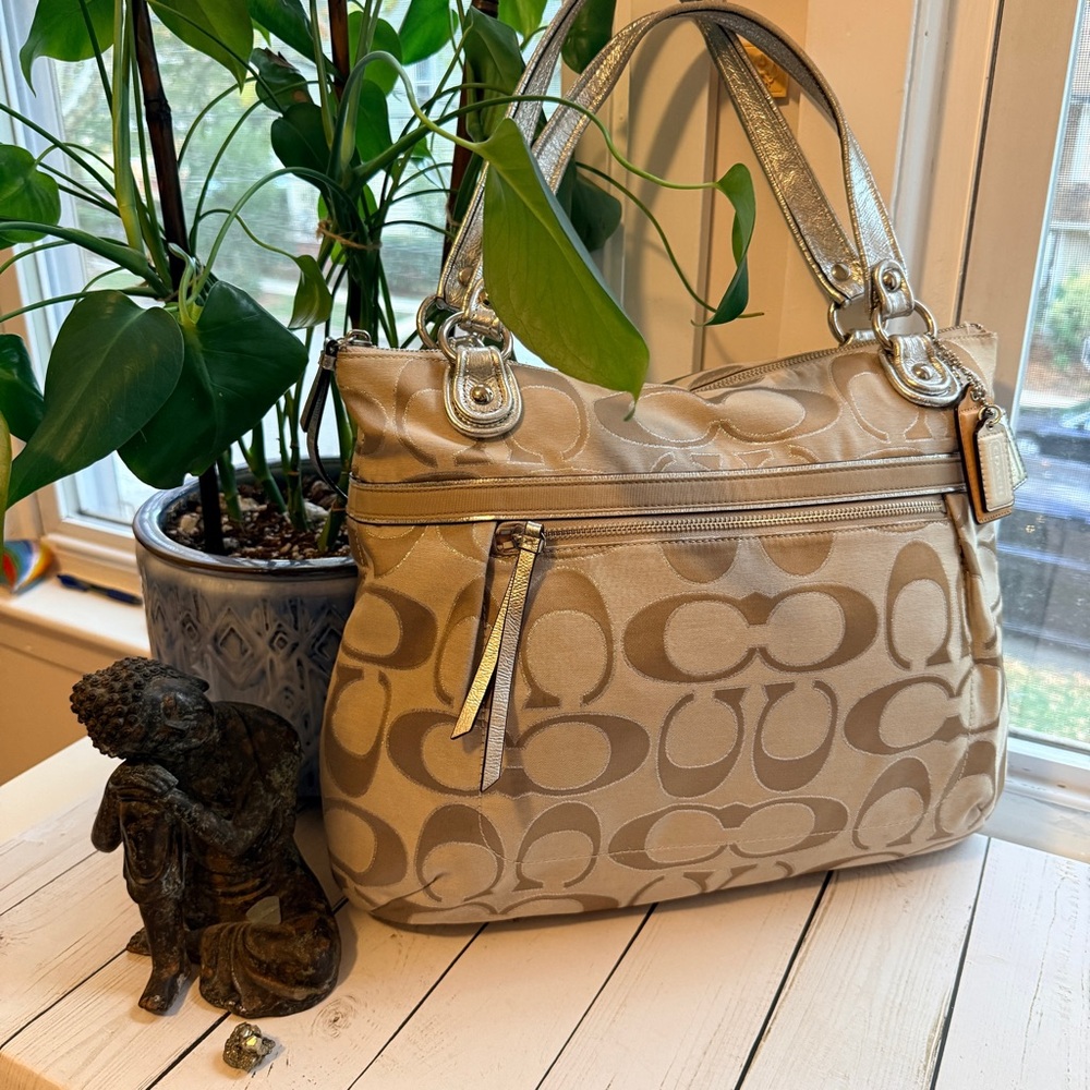 COACH | Poppy Signature Sateen Glam Tote (2012) #18979